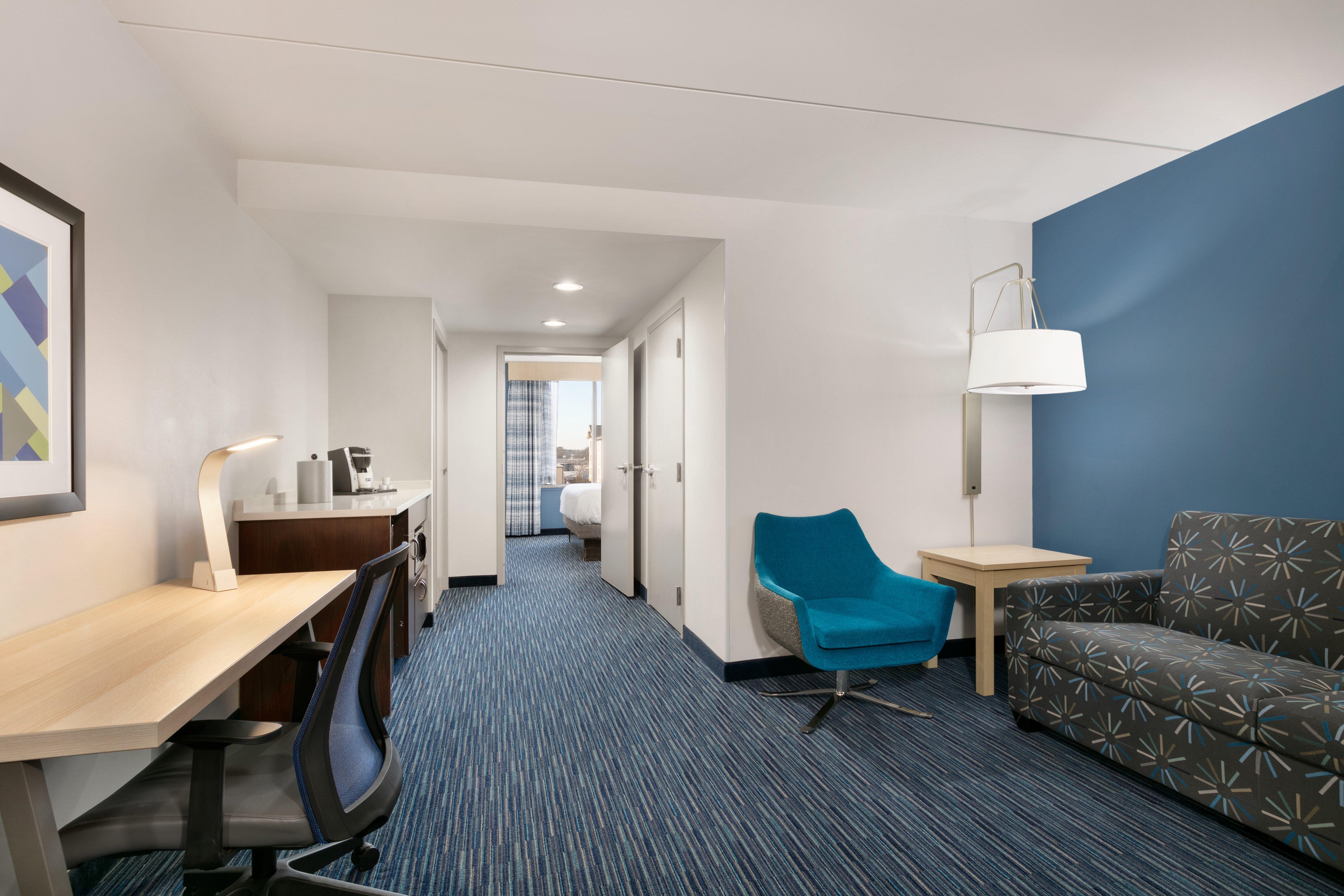 Holiday Inn Express Hotel & Suites Norfolk Airport By Ihg Экстерьер фото