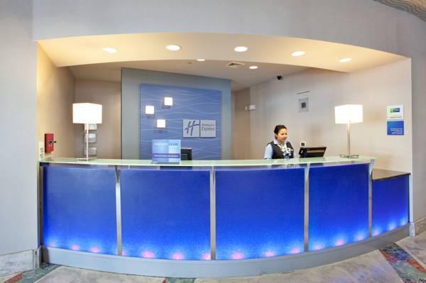 Holiday Inn Express Hotel & Suites Norfolk Airport By Ihg Экстерьер фото