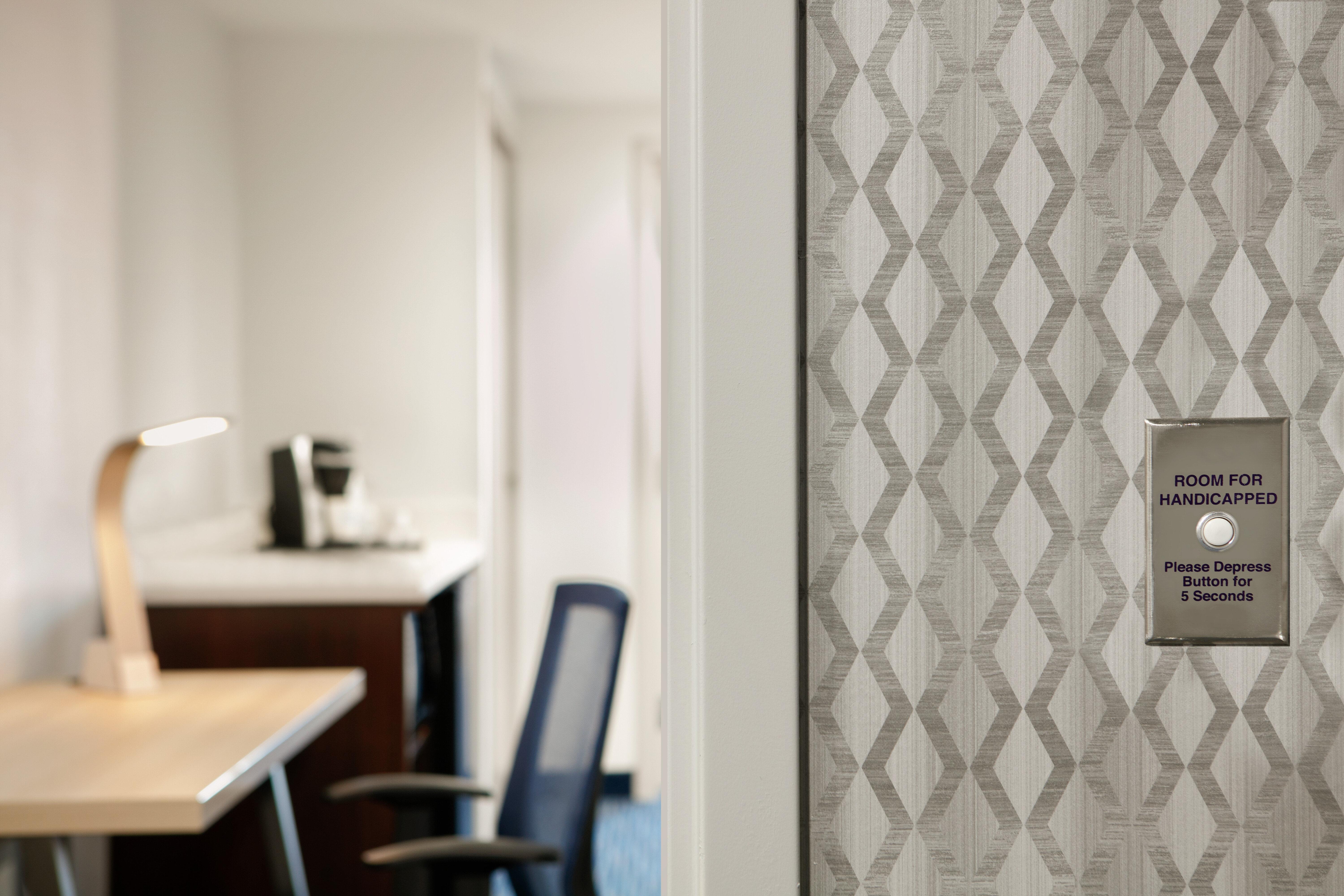 Holiday Inn Express Hotel & Suites Norfolk Airport By Ihg Экстерьер фото