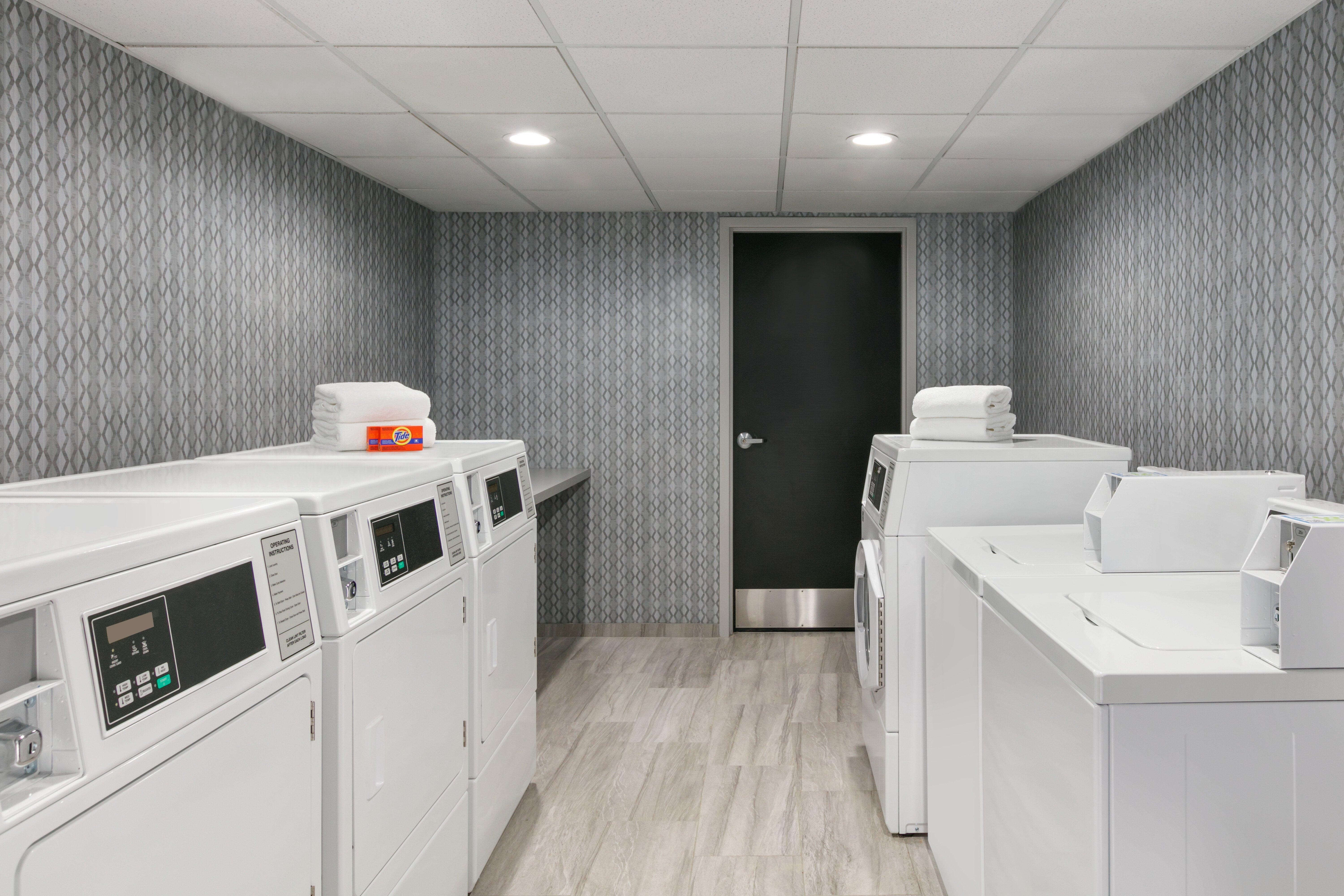 Holiday Inn Express Hotel & Suites Norfolk Airport By Ihg Экстерьер фото